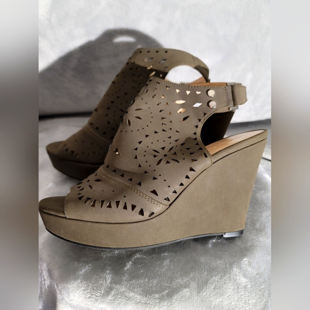 💥💥Sage Pattern Wedges!!